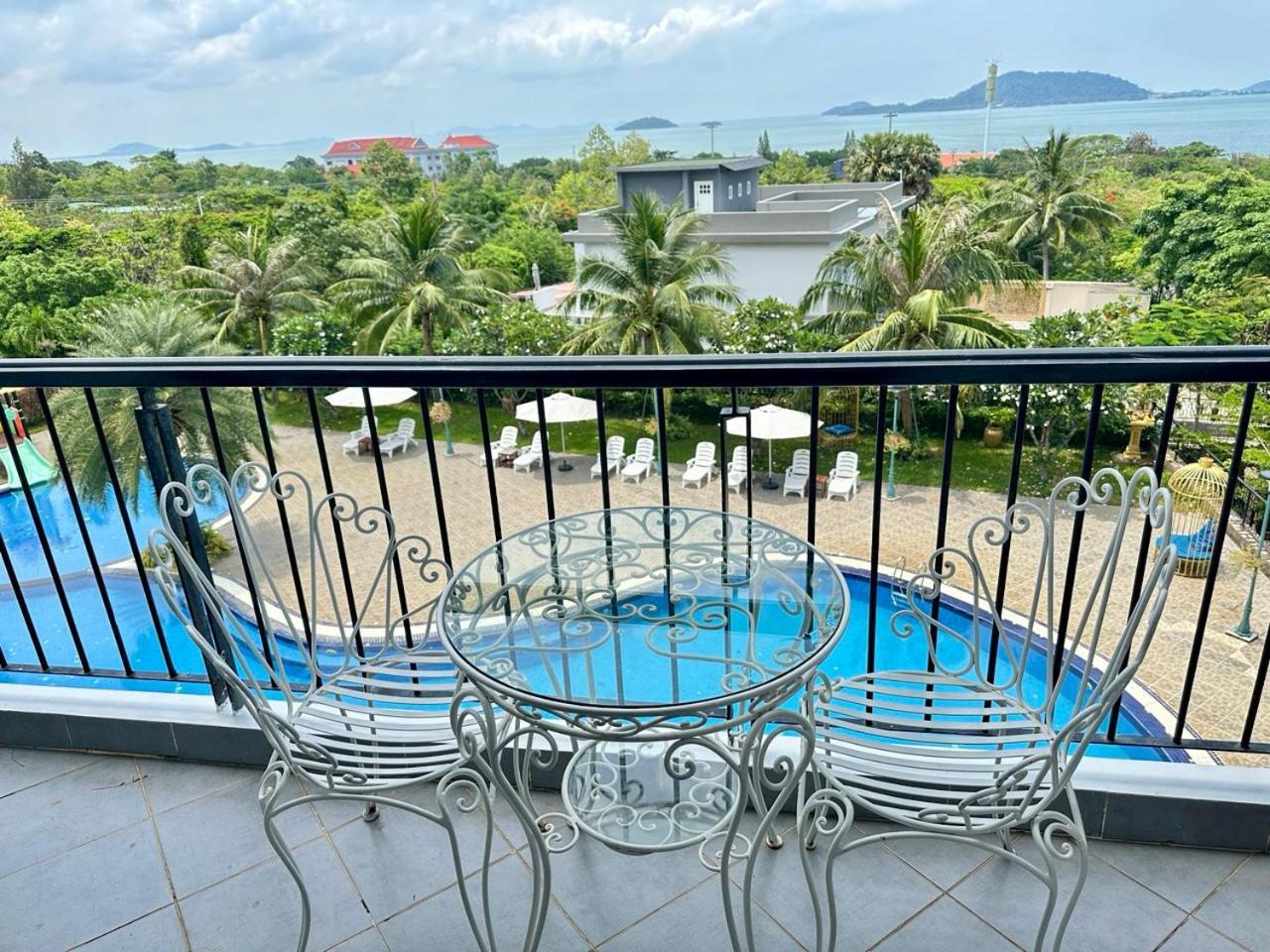 Kep Bay Hotel & Resort Extérieur photo